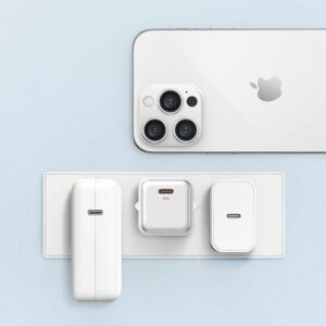USAMS Laidinis įkroviklis 1xUSB-C PD20W PD3.0 Fast Charging US-CC183 + kabelis USB-C/Lightning US-SJ610 baltos spalvos YX Series YXXLOGTC03 - Image 4