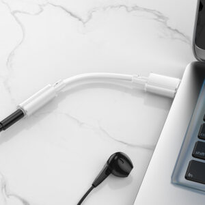 Borofone Adapteris BV22 Lemon - USB į jack 3,5mm - baltos saplvos - Image 3