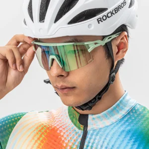 Rockbros Photochromic dviratininko akiniai su UV apsauga ir Corrective Insert - juodos spalvos - Image 3
