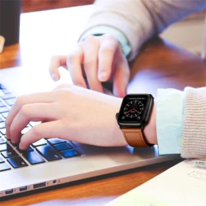Tech-Protect LeatherFit apyrankė skirta Apple Watch 4 / 5 / 6 / 7 / 8 / 9 / SE / Ultra 1 / 2 (42/44/45/49 mm) - Brown - Image 5