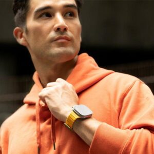 UNIQ apyrankė Revix Evo Apple Watch Series1/2/3/4/5/6/7/8/9/SE/SE2/Ultra/Ultra2 42/44/45/49mm Reversible Magnetic žalios ir geltonos spalvos - Image 4