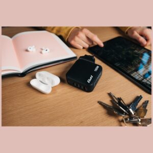 Laidinis įkroviklis Verbatim Mini GaN 165W 3xUSB-C PD/1x USB-A QC juodos spalvos 32216 - Image 6