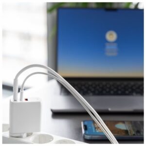 Laidinis įkroviklis 4smarts Flex 65W 2xUSB-C + 1xUSB-A biały - Image 2