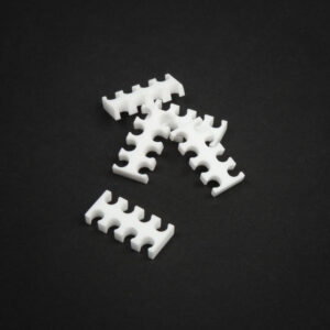 King Mod Service 8-Slot Cable Comb 3mm small - baltos spalvos - set of 5