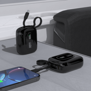 Dudao K32 Powerbank 22.5W 10000 mAh with Built-in USB-C/ Lightning Cable - juodos spalvos - Image 4