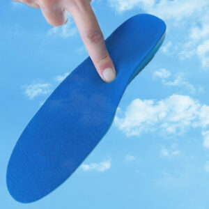 Batų įdėklai – apsauginis dėklas, skirtas AirTag (175 mm–190 mm) – mėlynos spalvos - Image 7