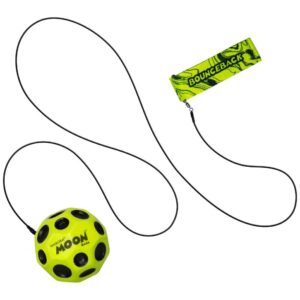 Waboba Bounceback throwing ball on a string