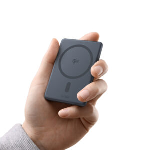 Baseus PicoGo AM31 Qi2 5000mAh 20W Ultra-Thin MagSafe Compatible Power Bank with Stand and Baseus Simple USB-C 20cm Braided Cable - Gray - Image 7