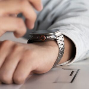 Ringke Metal One Air Bracelet for Apple Watch 8 / 9 / 10 / 11 / SE / Ultra (44 / 45 / 46 / 49 mm) - sidabro spalvos - Image 6