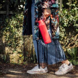 Quokka Solid With Strap - Stainless Steel Thermal Bottle 630 ml with Strap (Cherry Red) - Image 5