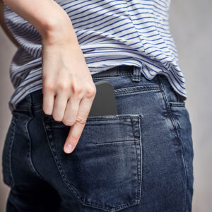 Cellularline Sensation Plus - Apple iPhone 15 dėklas su MICROBAN coating black - Image 3