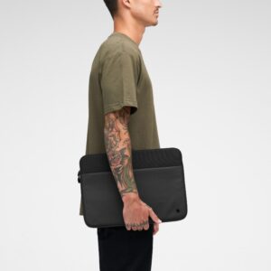 Incase A.R.C. Sleeve - Case with Pocket for MacBook Pro 16" M4/M3/M2/M1/2024-2021 Black - Image 5