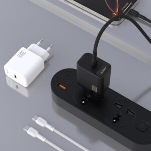 Dudao A27PCEU PD 30W GaN USB-C laidinis įkroviklis su USB-C kabeliu - baltos spalvos - Image 3