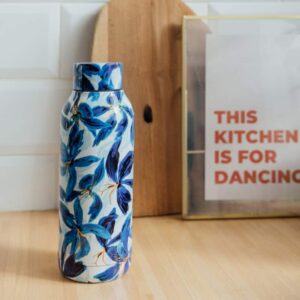 Quokka Solid - Stainless Steel Thermal Bottle 510 ml (Blue Hibiscus) - Image 4