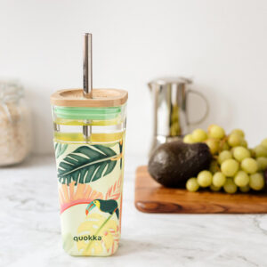 Quokka Liquid Cube - Glass mug 540 ml with stainless steel straw (Tropical Toucans). - Image 2