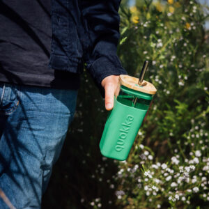 Quokka Liquid Cube - Glass mug 540 ml with stainless steel straw (Green) - Image 2