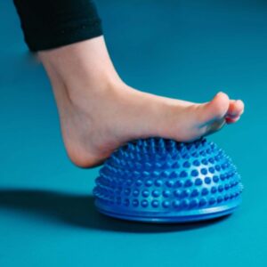Umbro - Sensory balance half ball for rehabilitation and foot massage 2 pcs - Image 4