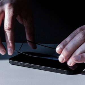 Crong Nano Glass - Full Coverage Hybrid Screen Protector 9H Apple iPhone 16e / 14 / 13 / 13 Pro - Image 4