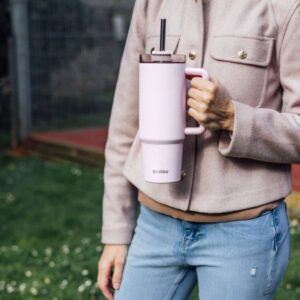 Quokka Stream - Stainless Steel Thermal Mug 950 ml with Straw (Light Pink) - Image 3