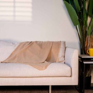 Fleece blanket 170x130 Beige - Image 4