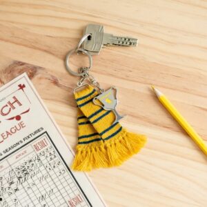 Harry Potter - Hufflepuff Scarf Keychain - Image 3