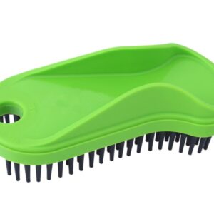 Rubber brush for removing pet hair from upholstery - Image 3