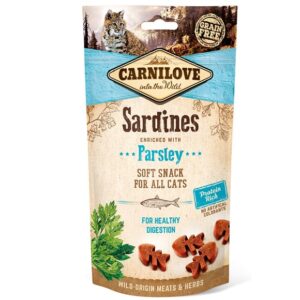 CARNILOVE Semi-Moist Snack Sardines & Parsley - Kačių skanėstas su sardinėmis ir petražolėmis - 50 g