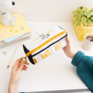 Snoopy - Double compartment pencil case from the Lazy Days collection - Image 4