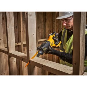 DeWALT DCS382N-XJ Slankiojamojo judesio pjūklas - Image 3