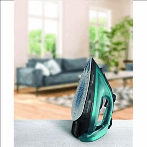 TEFAL | FV6832E0 | Steam Iron | 2800 W | Water tank capacity 270 ml | Continuous steam 50 g/min | Steam boost performance 260 g/min | Black/Blue - Image 4