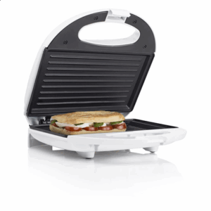 Tristar | Sandwich maker | SA-3050 | 750 W | Number of plates 1 | Number of pastry 2 | White - Image 2