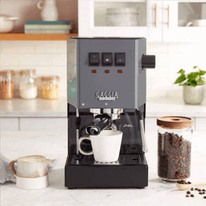 Gaggia | Coffee Maker | RI9481/16 Classic E24 | Pump pressure 15 bar | Built-in milk frother | Semi-automatic | Industrial Grey - Image 3