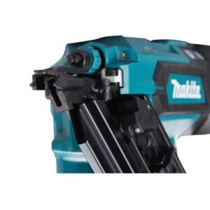 Akumuliatorinė viniakalė MAKITA 18V 34° 50-90mm - Image 3