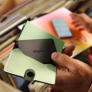 Chipolo CARD – Wireless Rechargeable Slim Bluetooth Tracker for iOS & Android, Charcoal - Image 2