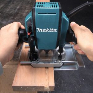 Vertikalus frezeris MAKITA RP0900J - Image 2