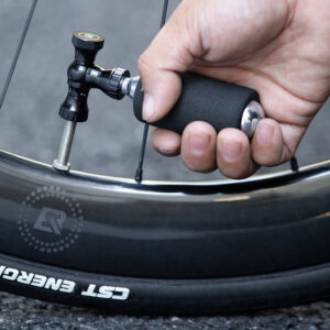 Rockbros CO₂ pump, aluminum alloy valve head, cartridge-free, Presta/Schrader compatible - juodos spalvos - Image 7