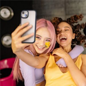 Spigen Ultra Hybrid, red crystal - iPhone 15 Plus - Image 19