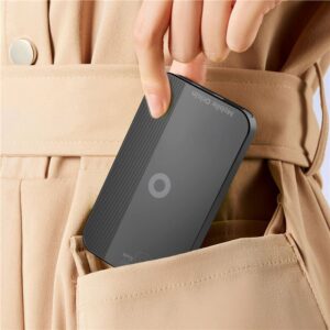 Mobile Origin 65W GaN III Slim įkroviklis dual USB-C, Single USB-A juodos spalvos - Image 3