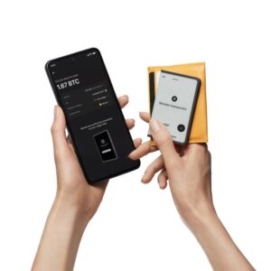 Ledger Stax Crypto Hardware Wallet with Redėklasy Key - Image 5