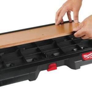 MILWAUKEE PACKOUT DARBO STALVIRŠIS @