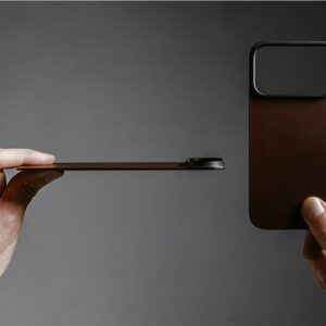 Nomad Magnetic Leather Back, juodos spalvos (Horween), Magsafe - Apple iPhone 17 Pro - Image 15