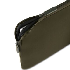 Pipetto Classic Fit dėklas, dark green - Apple MacBook 13/14 - Image 18