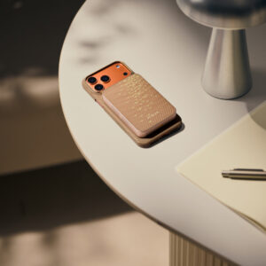 Pitaka Power Bank Qi2, 10 000 mAh, Golden Glint - Image 7