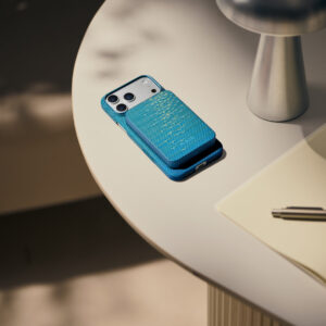 Pitaka Power Bank Qi2, 10 000 mAh, Lucid Blue - Image 7