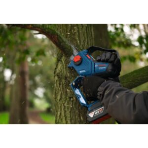 Akumuliatorinis grandininis genėjimo pjūklas BOSCH GKE 18V-15 Solo - Image 4
