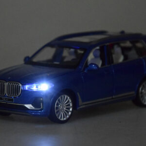 Automobilio modelis BMW X7 1:32 metalinis automobilis ZA3756 - Image 3