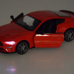 Metalinis automobilio modelis 2018 Ford Mustang GT, mastelis 1:34, su šviesos ir garso efektais ZA4616 - Image 3