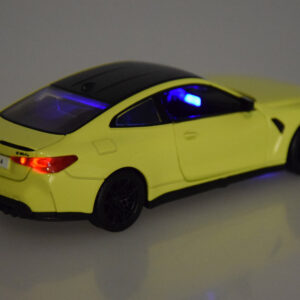 Metalinis automobilio modelis BMW M4, mastelis 1:32, su šviesos ir garso efektais ZA4617 - Image 2