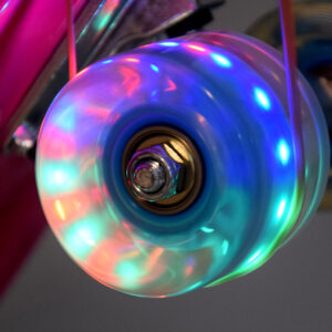 LED riedlentė su šviečiančiais ratukais važiavimui riedlenčių parke SP0825 - Image 8
