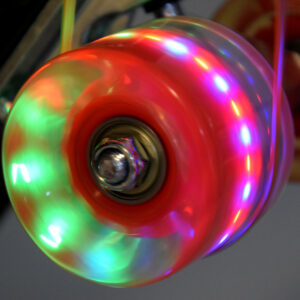LED riedlentė su šviečiančiais ratukais važiavimui riedlenčių parke SP0825 - Image 8